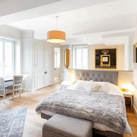 Chateau Coraline Bed & Breakfast *