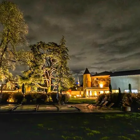 Chateau Coraline Bed & Breakfast *